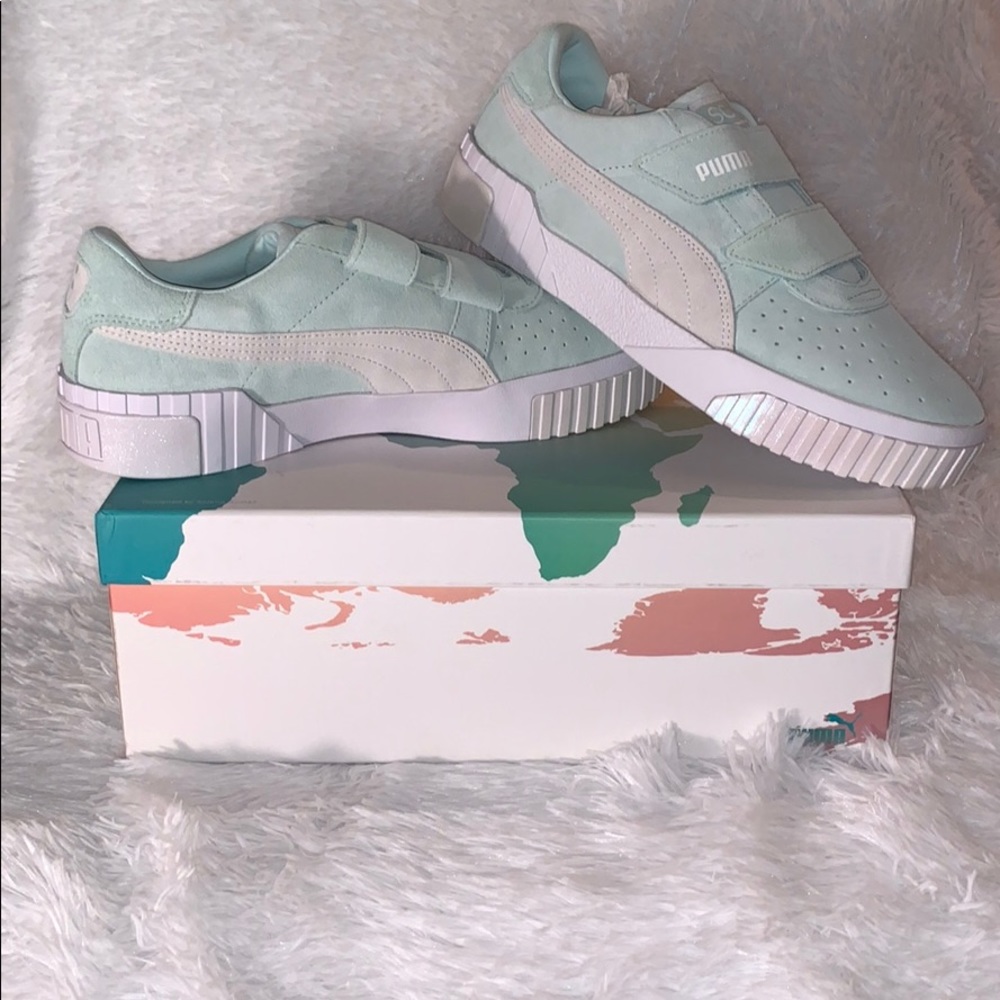 Velcro Pumas sneakers Selena Gomez Edition